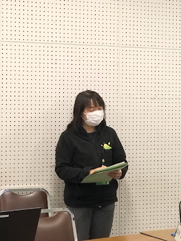 足立